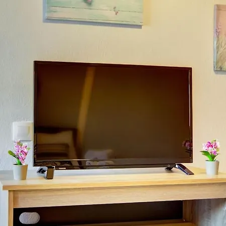 Milu 1-bdrm 300m From Beach, Διαμέρισμα