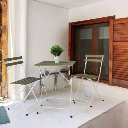 Milu 1-bdrm 300m From Beach, Διαμέρισμα *